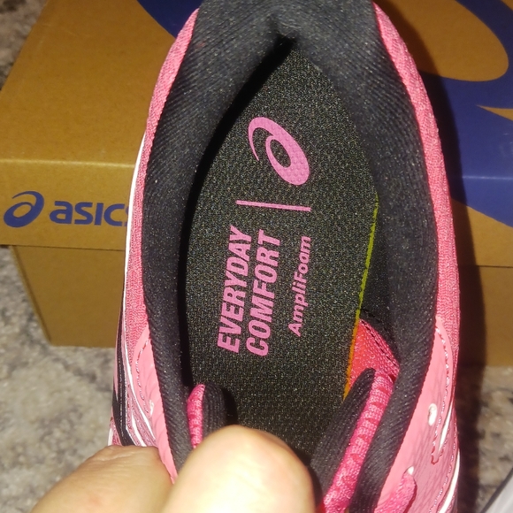 ASICS Gel Contends 6 - Picture 10 of 15